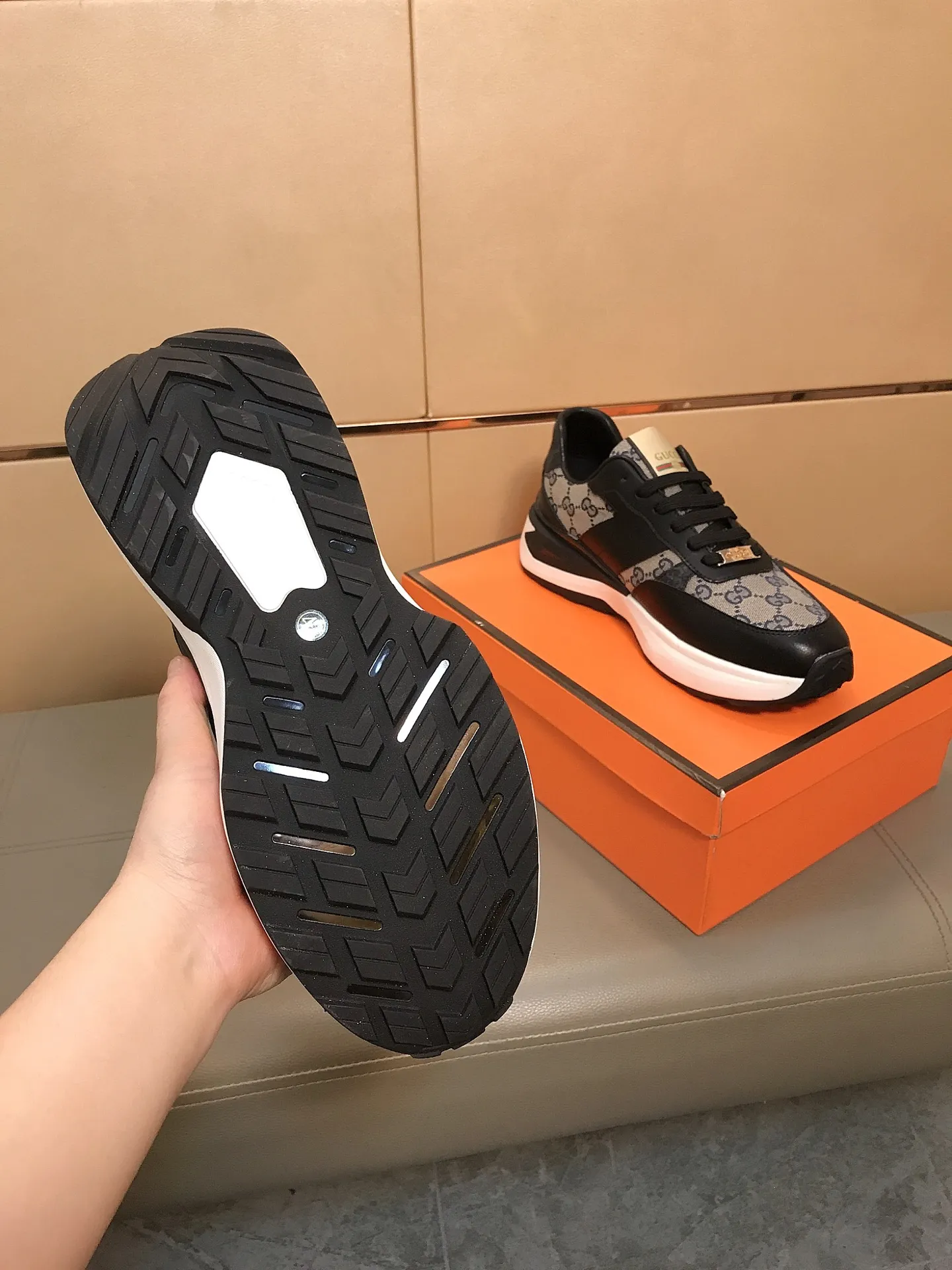 Ex-factory price 442 👟👟🆕🆕 (GUCCI) latest casual and fashionable men's shoes, hot style 💥 simple and elegant style, exclusive for trendy men, the upper is made of cowhide + brand printed fabric, sheepskin lining + foot pads, soft and comfortable outsole! 38-44.